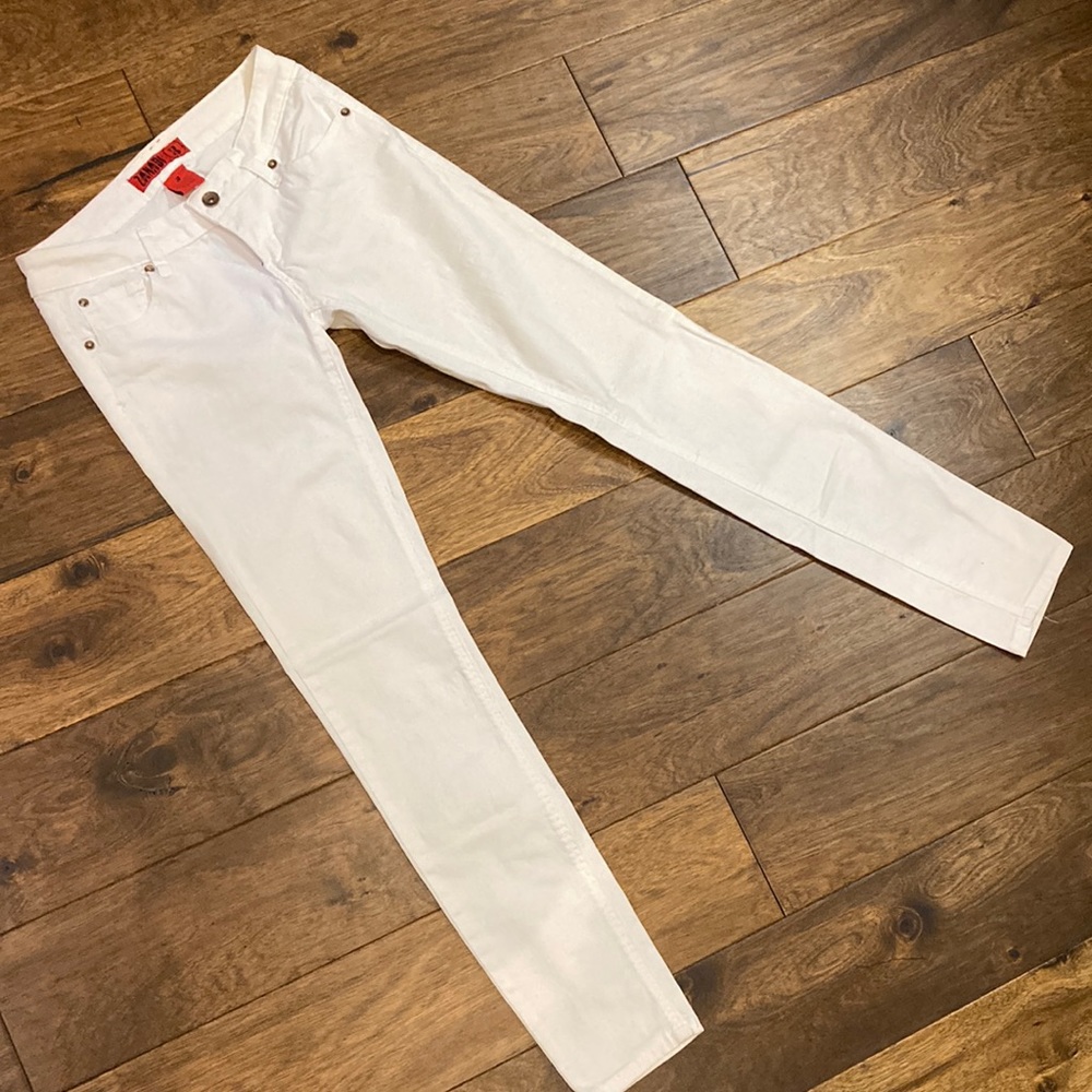 Zanadi Size 3 White Skinny Jeans Spandex 🍍